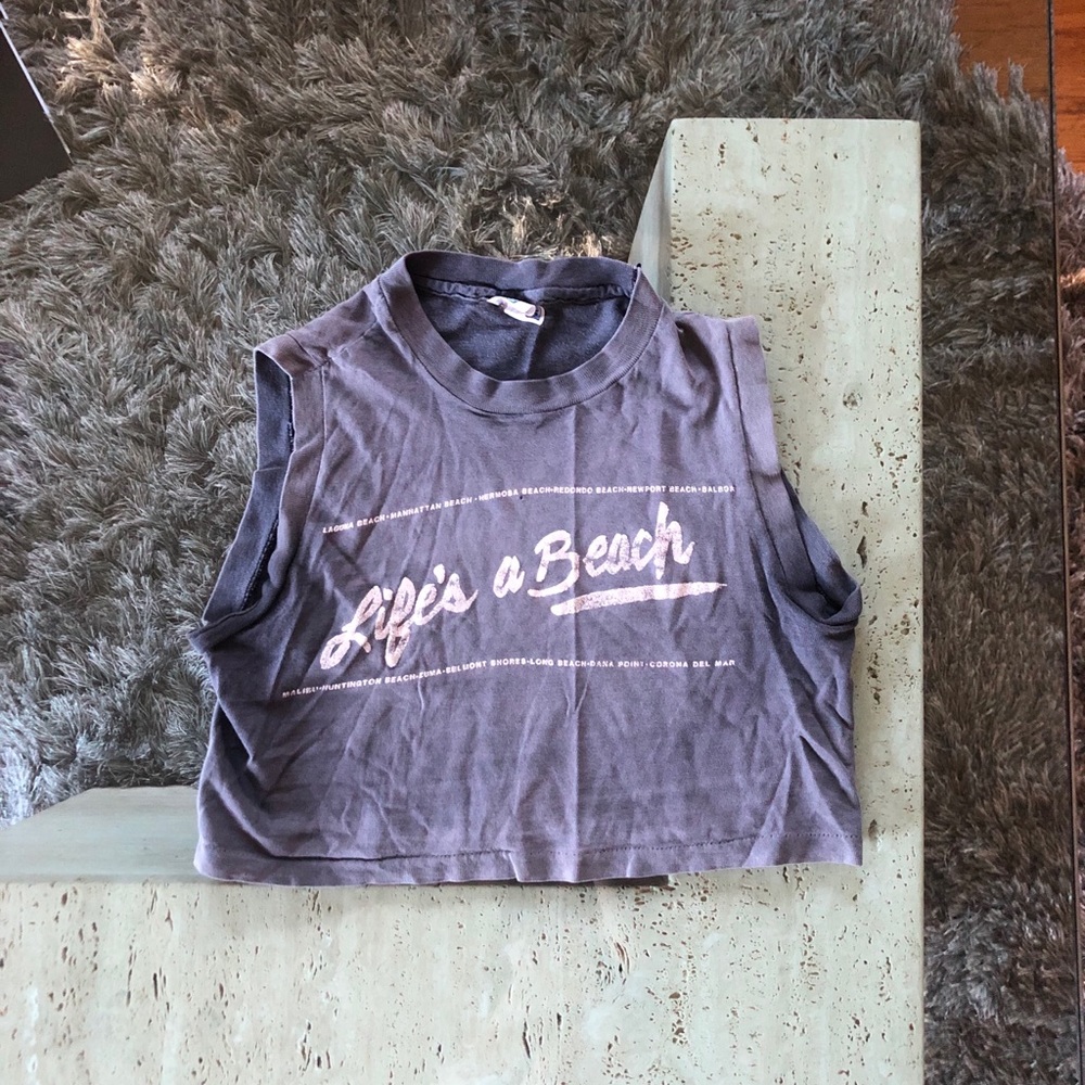 Life’s a beach vintage crop top
